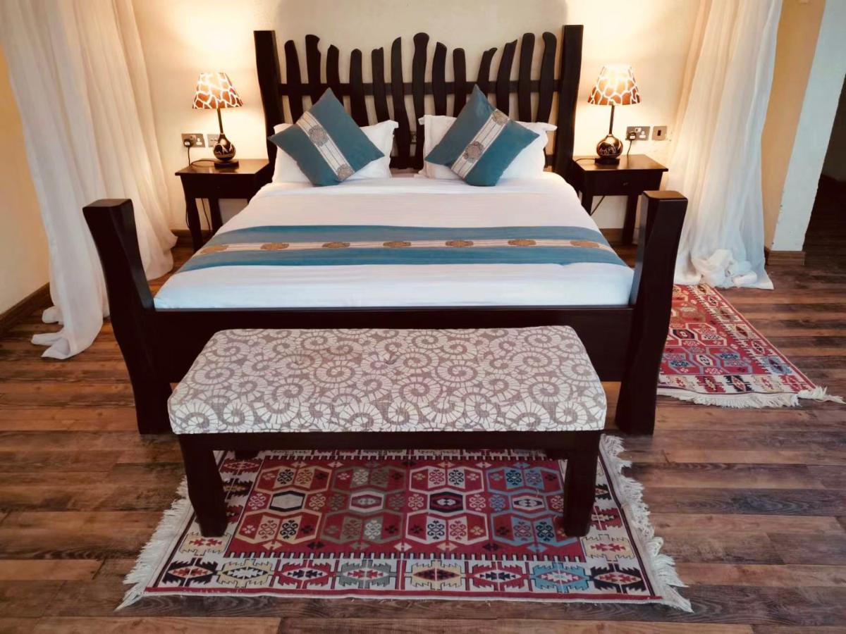 Lodge Mara Sweet Acacia