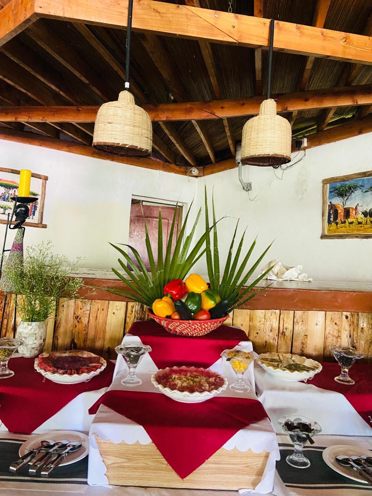 Lodge Mara Sweet Acacia